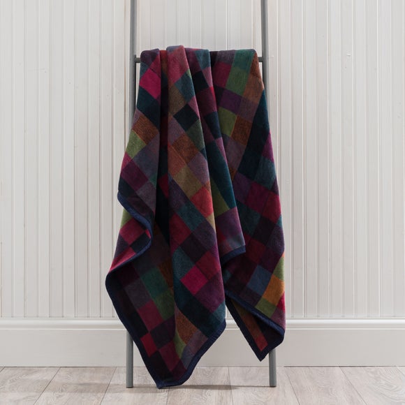 Thermosoft Multicoloured Check Patterned Throw