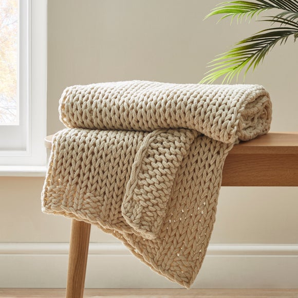 Chunky Knit White Sofa & Bed Throw